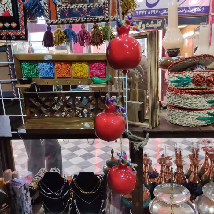 آویز  سرامیکی انار  (سه تایی)