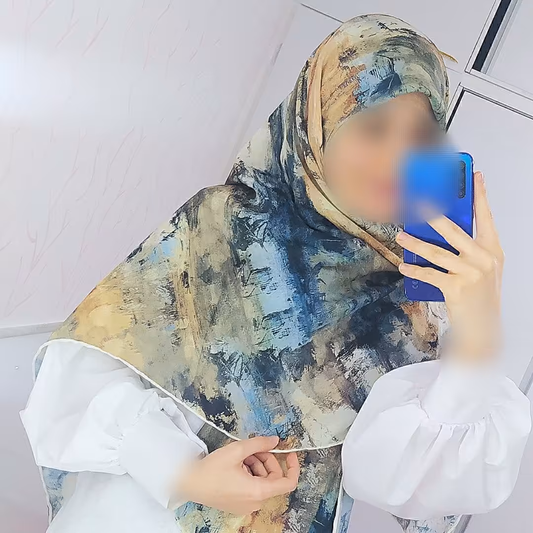 روسری کرپ حریر خوش پوش راحت سبک نرم و لطیف قواره دار