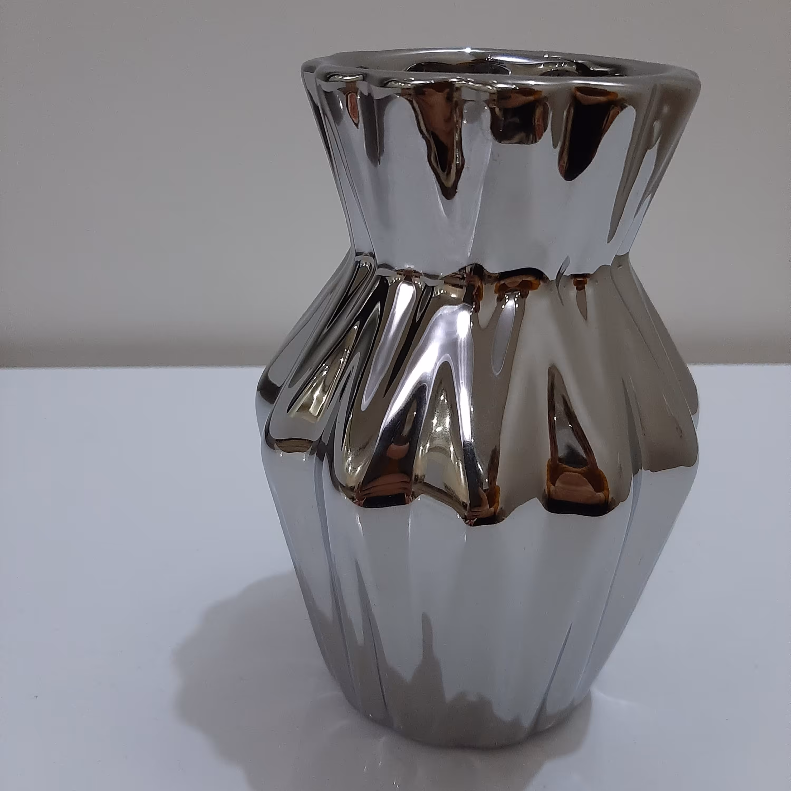 گلدان سرامیکی طرح آناناس    اتمام موجودی