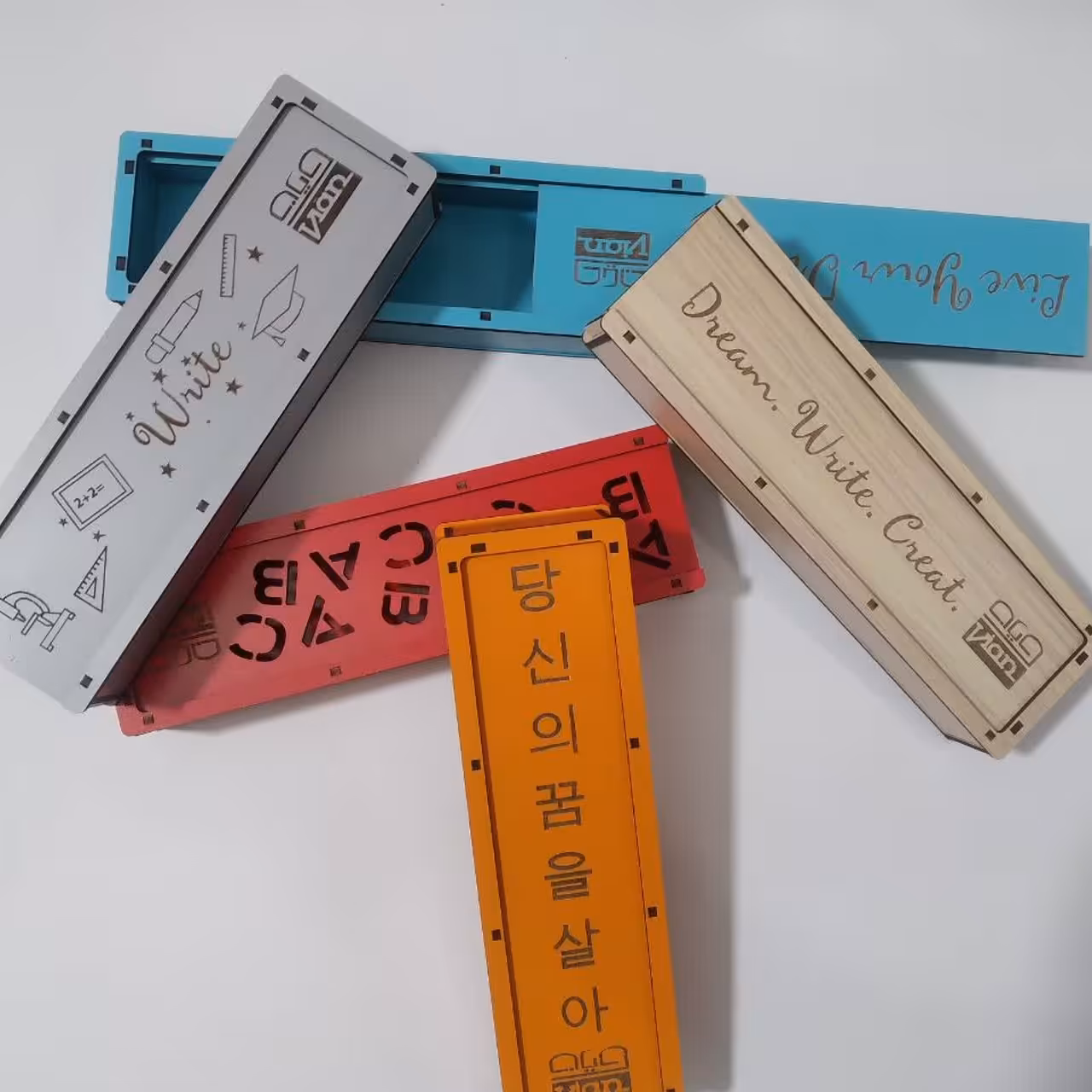 جامدادی ریلی 