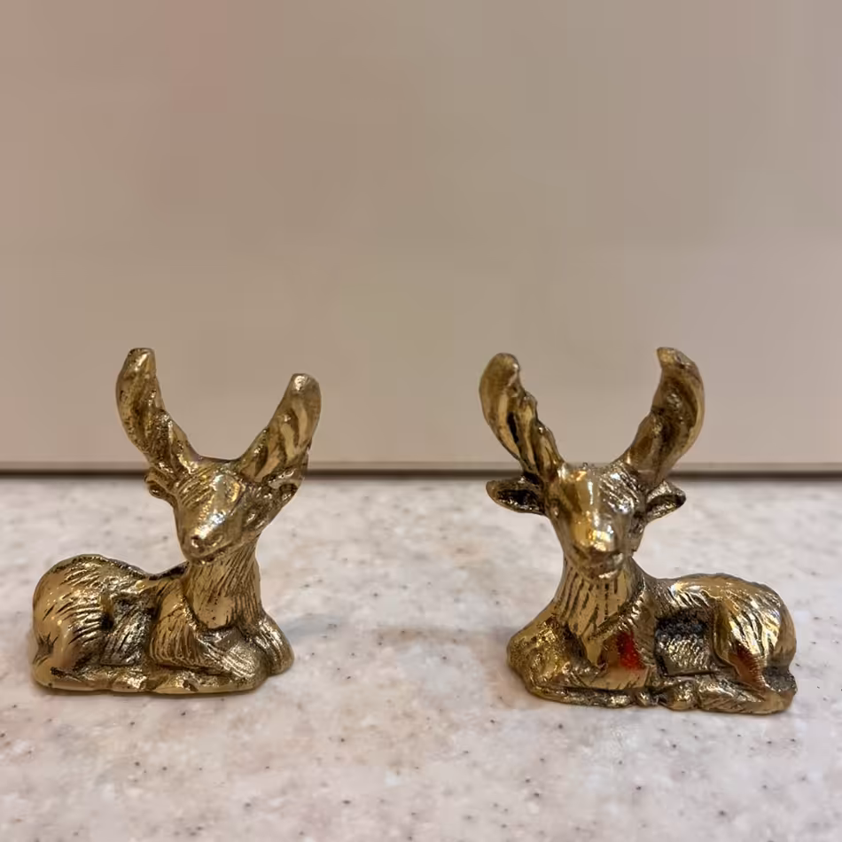 مجسمه برنجی گوزن کوچک