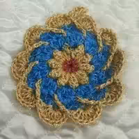 اسکاچ بافتنی طرح گل پیچ  بافته شده از نخ رز 