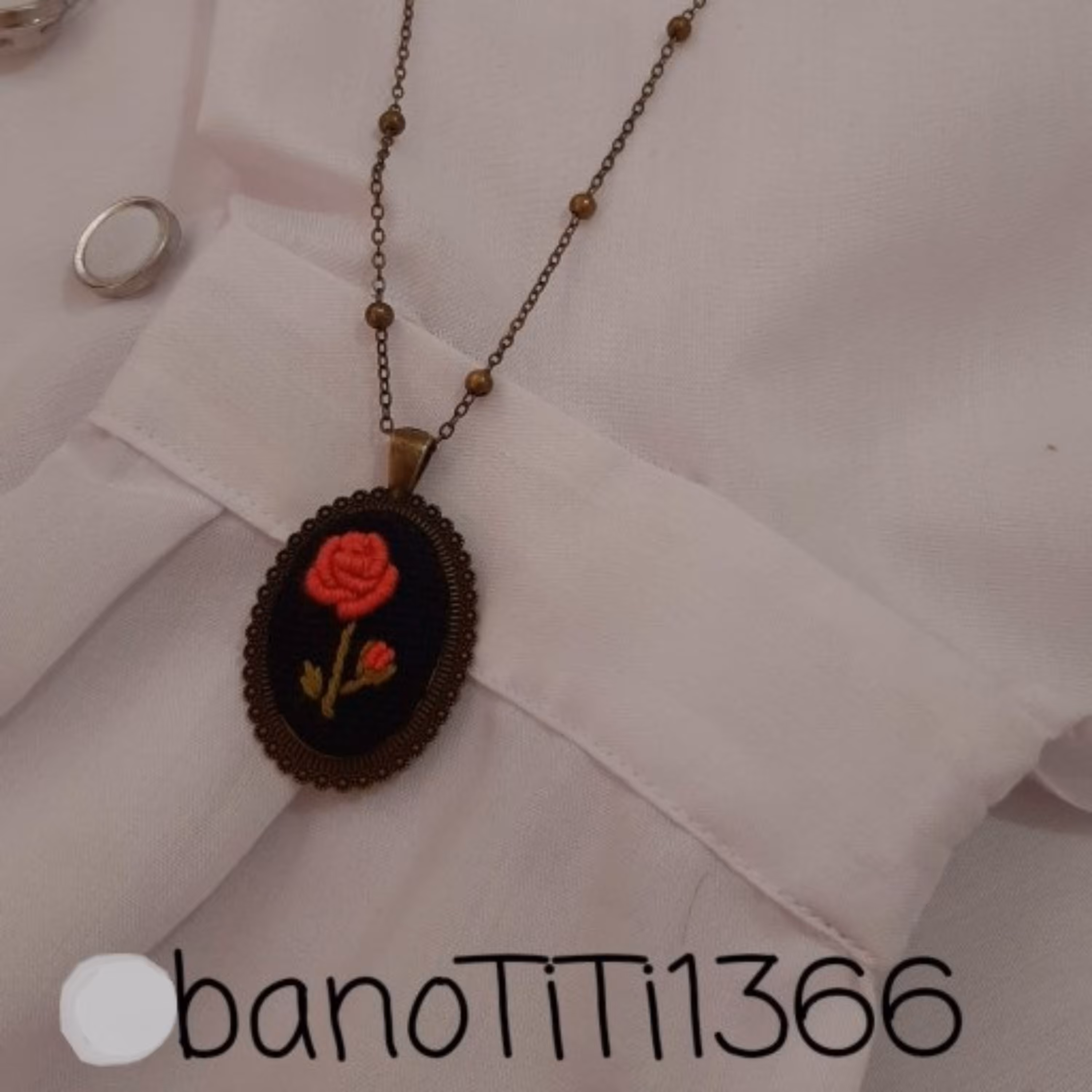 رومانتویی گردنبند