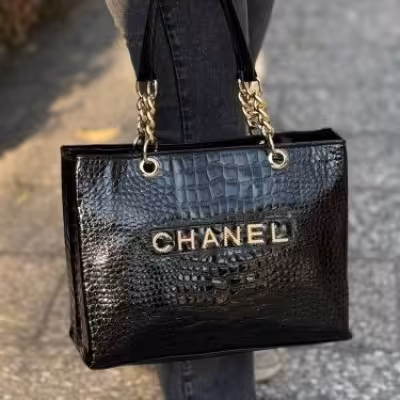 کیف زنانه ورنی چنل