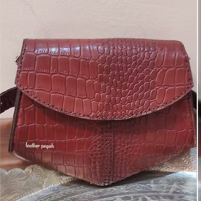کیف کمری چرم طبیعی دست دوز 
