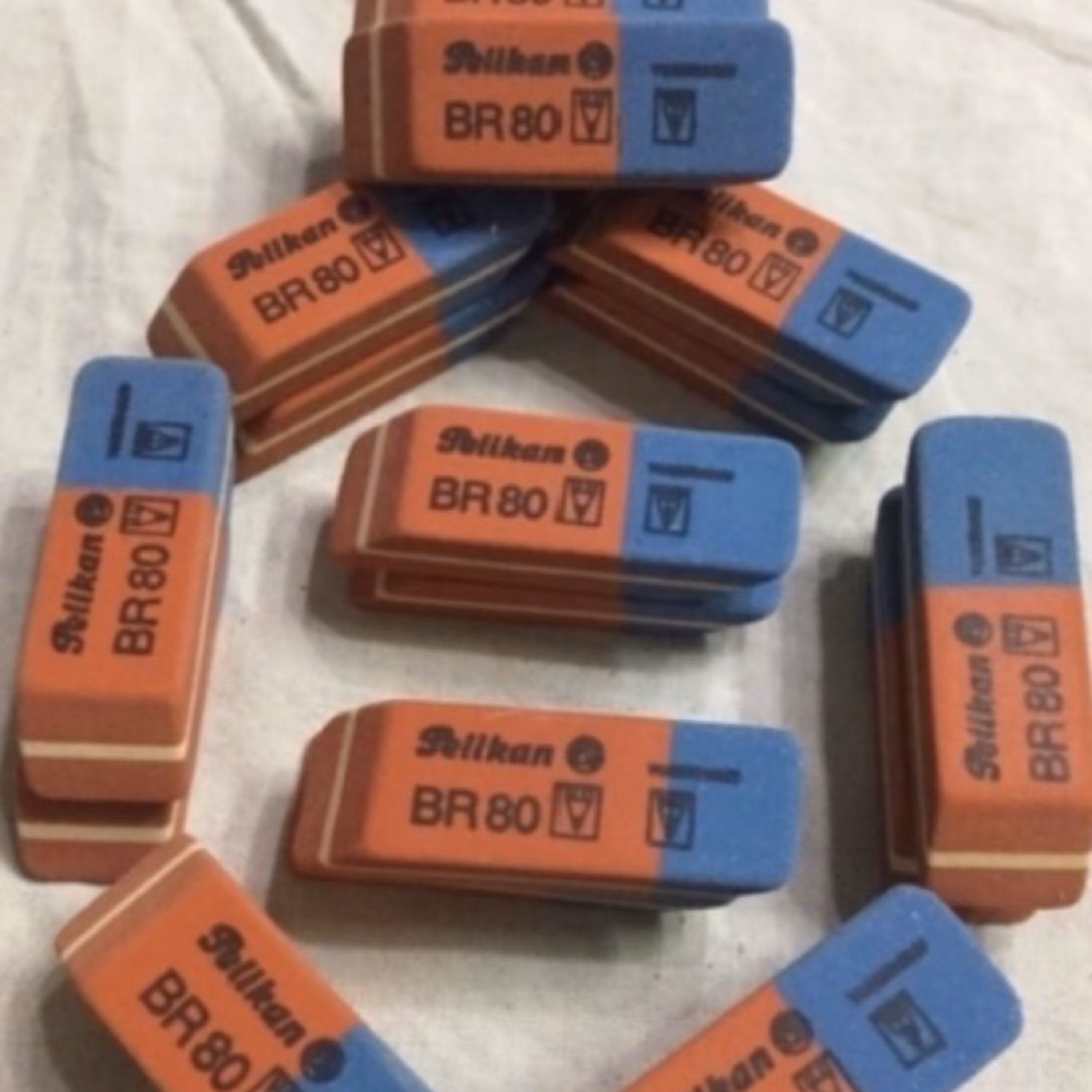 ده عدد پاک کن قدیمی کوچک دو رنگ پلیکان آلمانی  