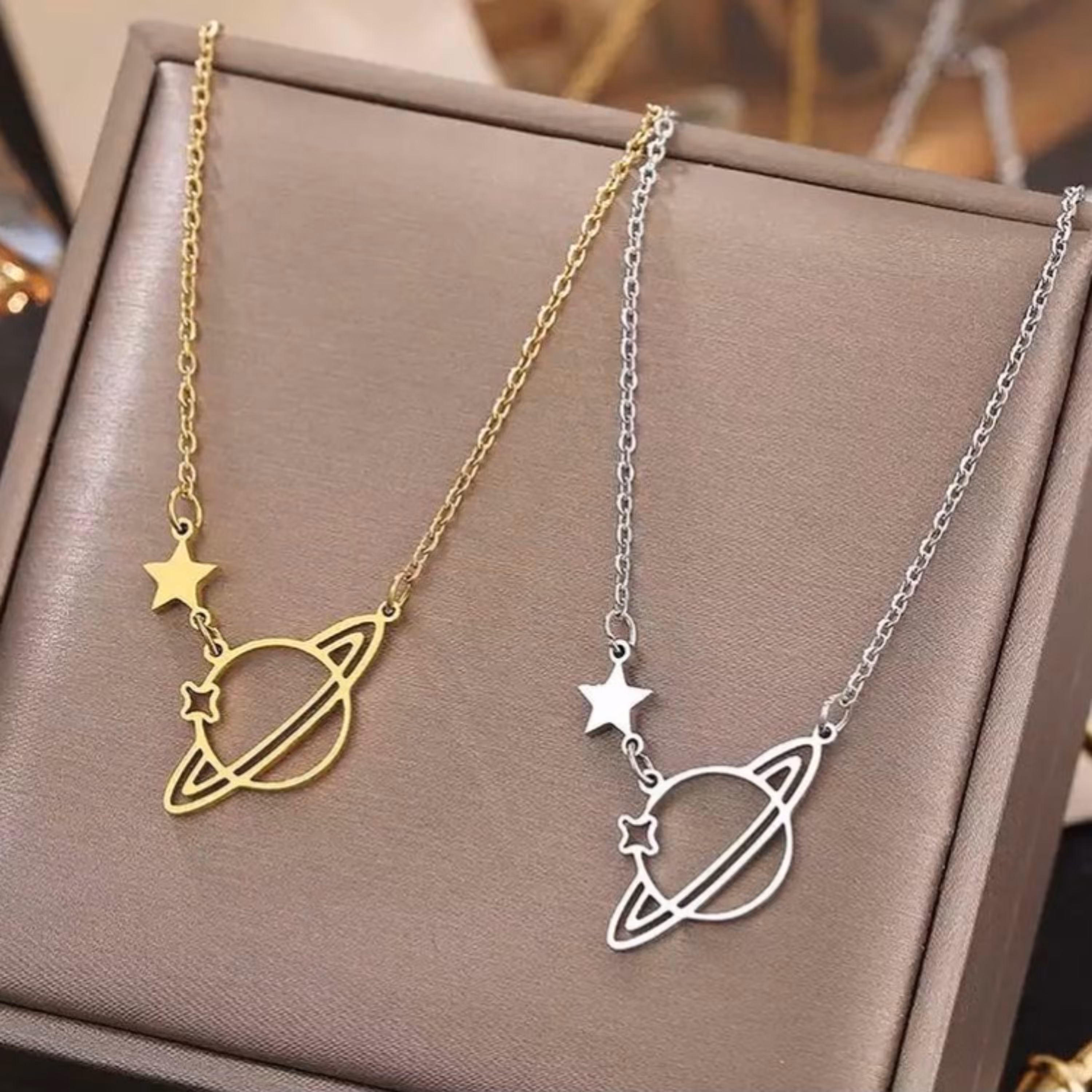 گردنبند زحل و ستاره