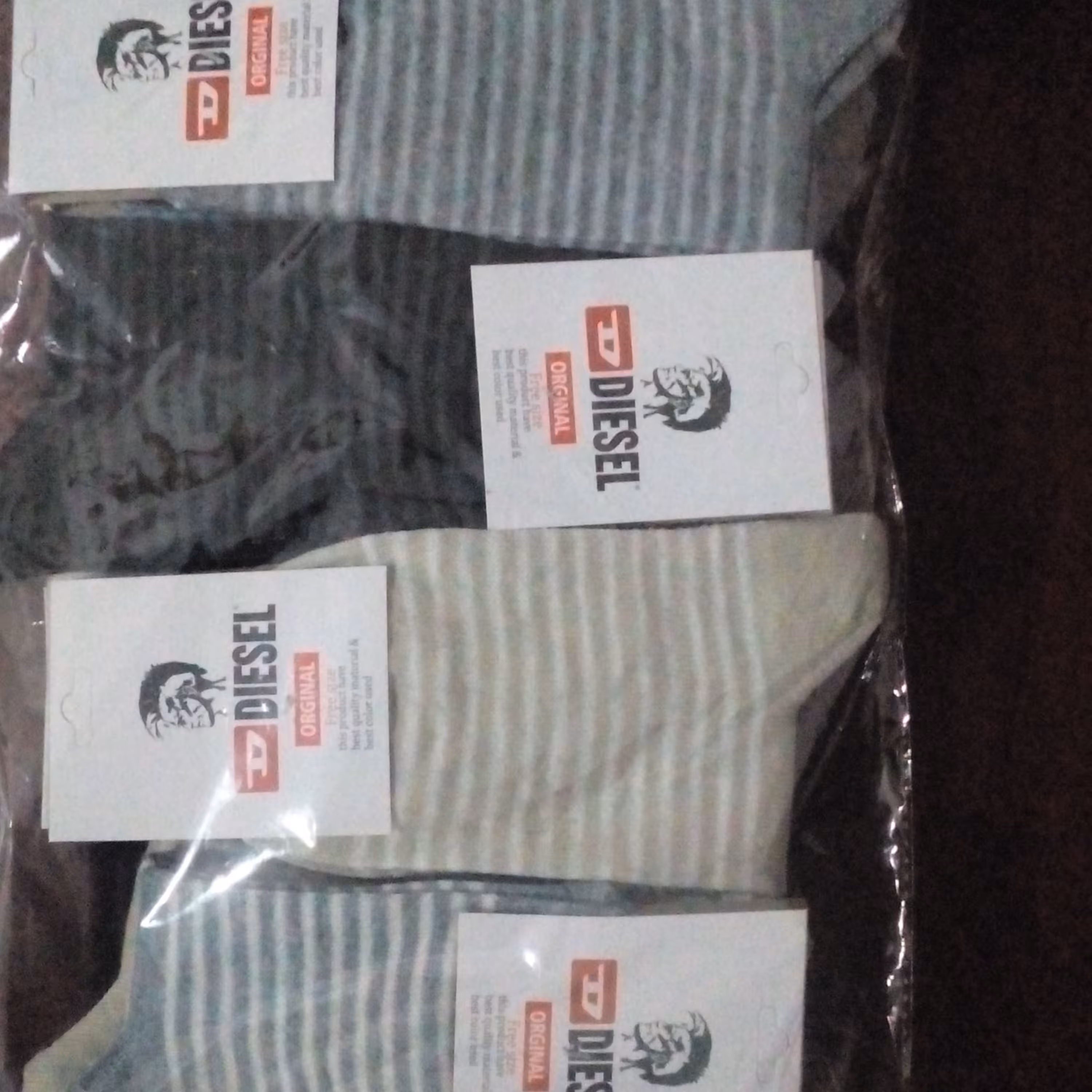 جوراب پسرانه و دخترانه