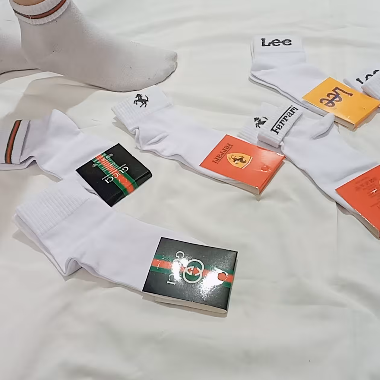 جوراب اسپرت Lee(هزینه ی ارسال پس کرایه)