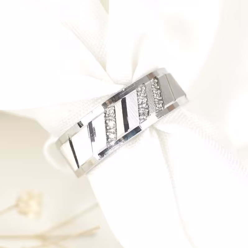 حلقه نقره (انگشتر) نگین دار کد 7886