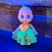 آویز عروسکی دختر نوزاد کچل 