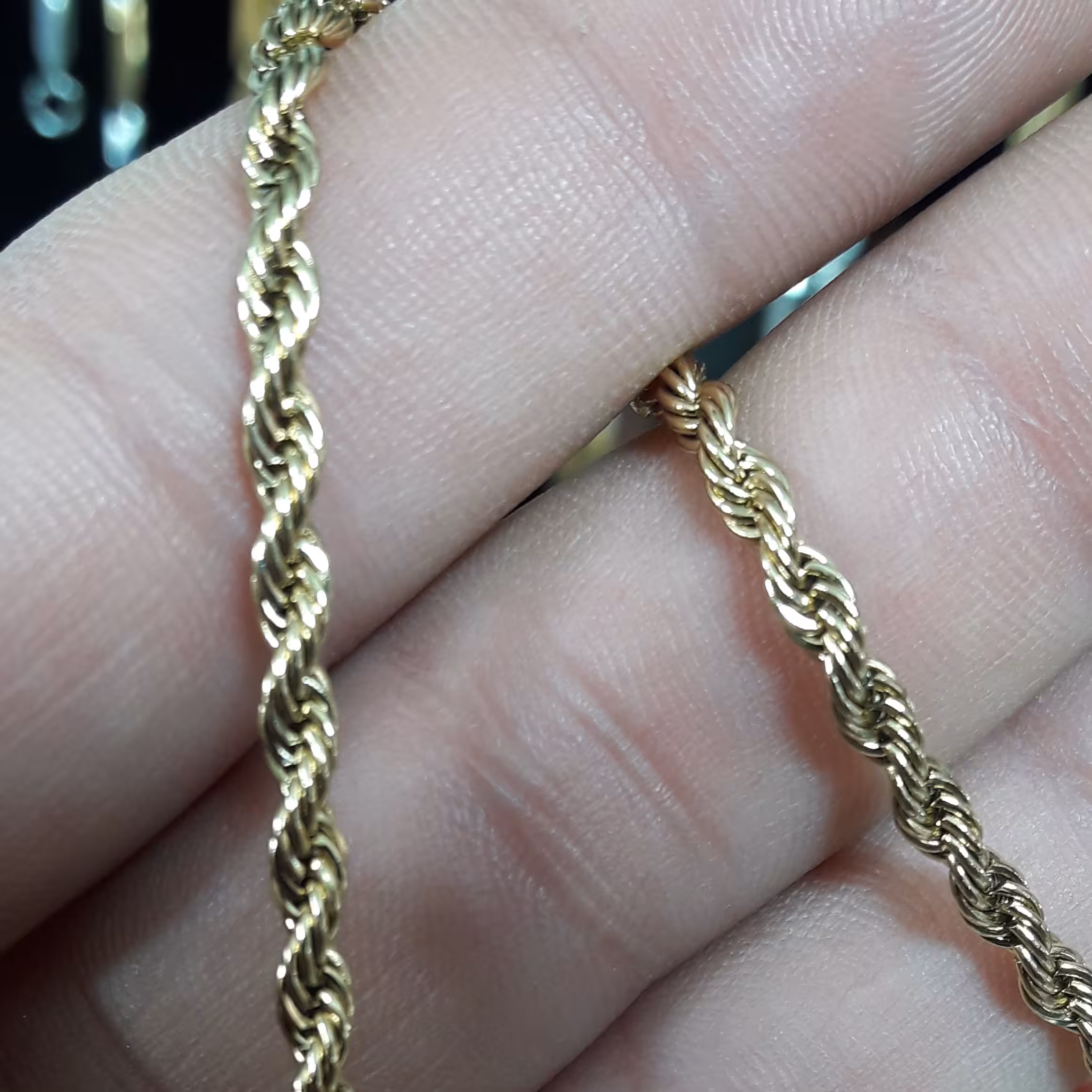 زنجیر استیل گردنبند استیل رنگ ثابت ضد حساسیت 60سانت بلند مدل طنابی طلایی ضخیم