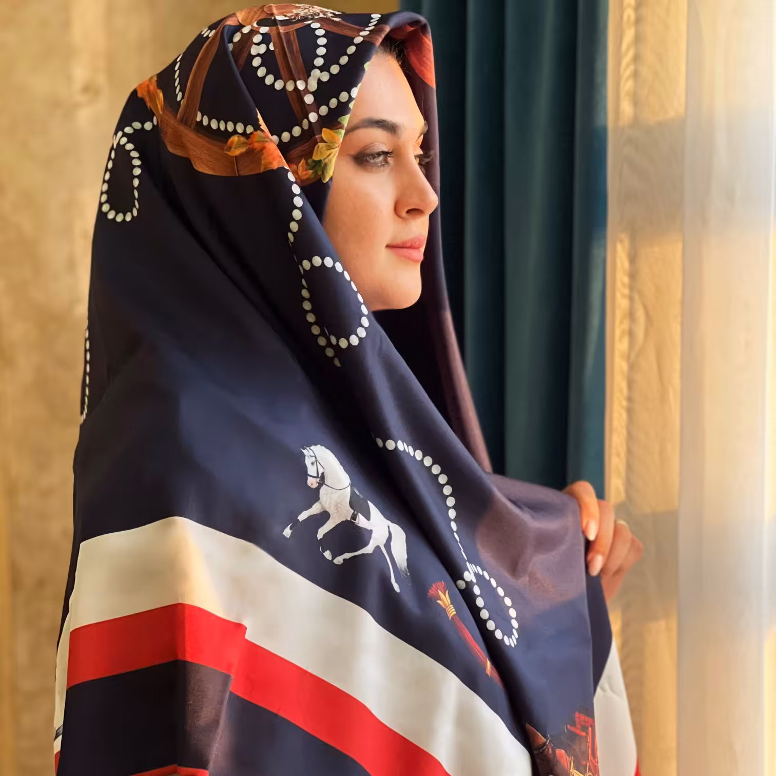 روسری کاپل طرح هِنری جنس ابریشم تویل