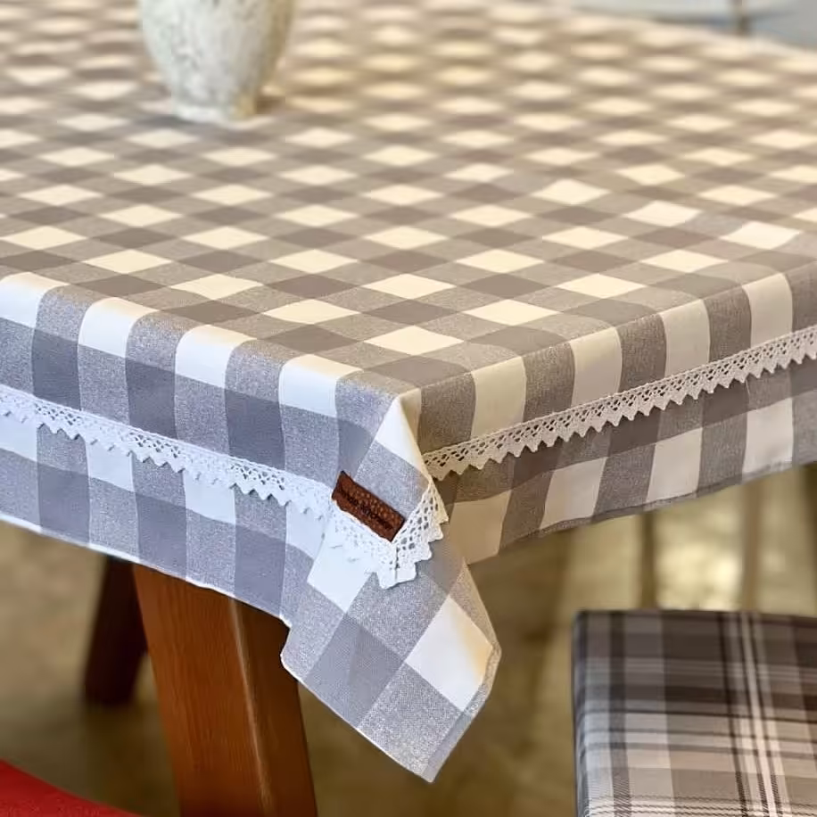 رومیزی نهارخوری