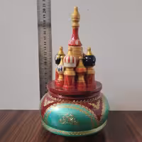 موزیکال  - طرح کلیسای سن باسیل مسکو - سوغات روسیه - رنگ و طرح در تصویر  