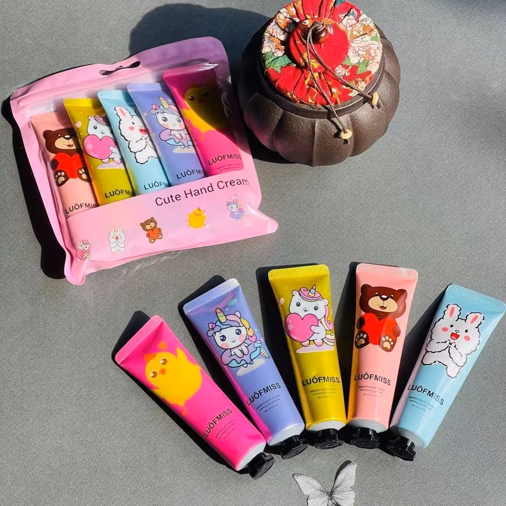 کرم آبرسان دست 5 عددی طرح فانتزی و دخترانه 