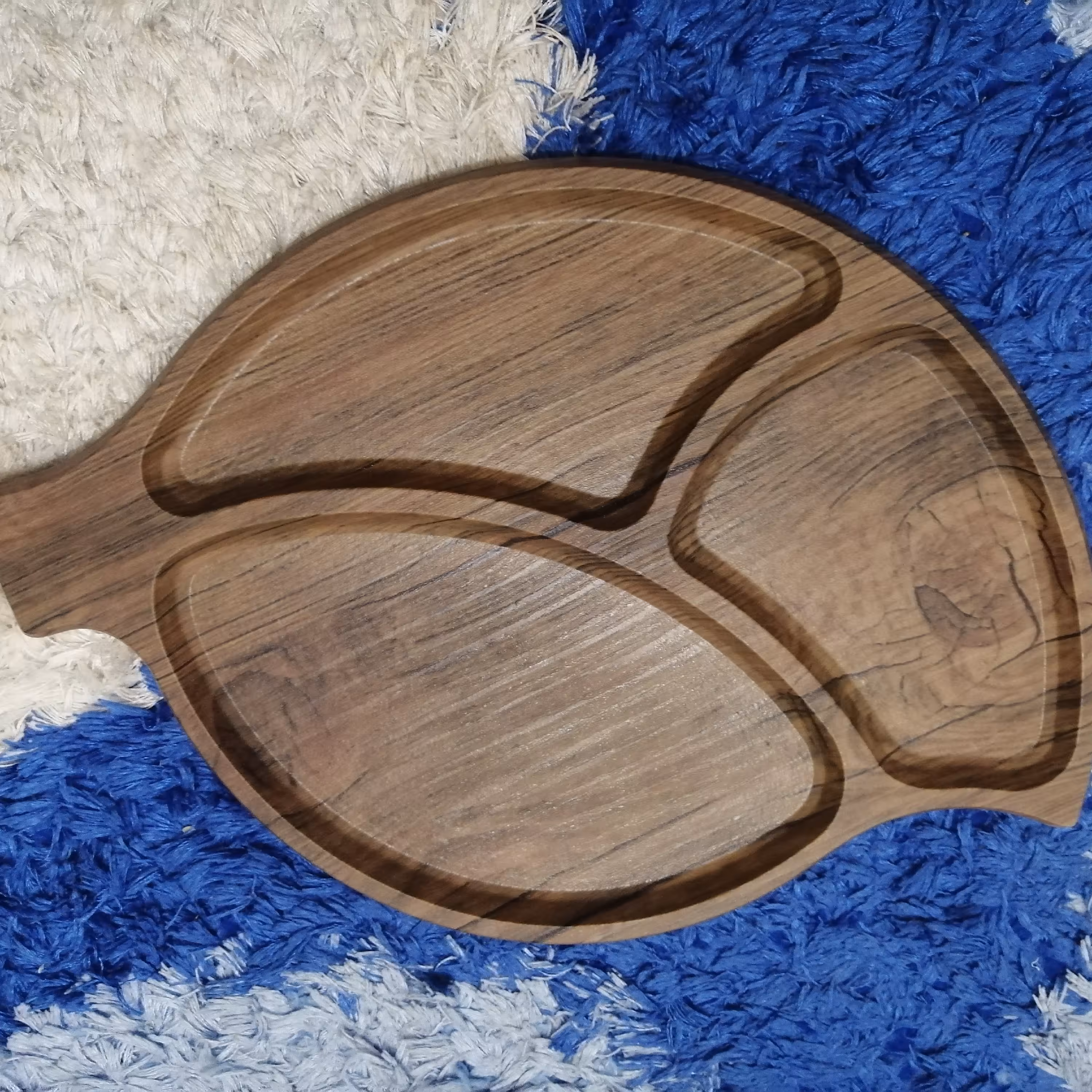 ظرف چوبی طرح برگ قطر 30 در 24 سانت. قابل شستشو دستی. مناسب برای اجیل و شیرینی و شکلات و تنقلات. مناسب برای کادو