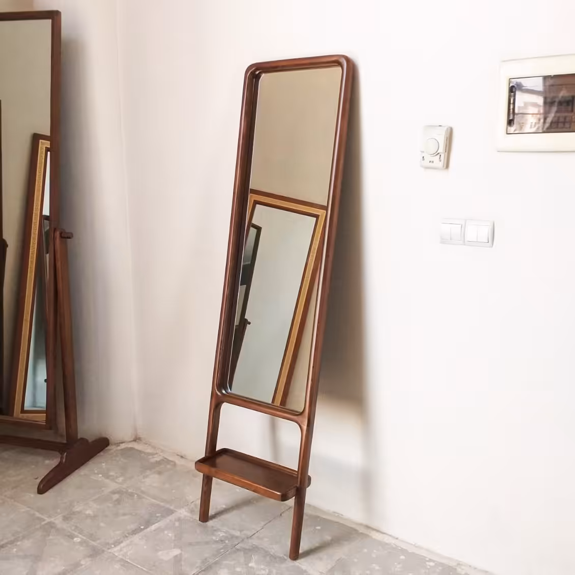 آینه ایستاده مدل یونیورسال 180 در 50 (پس کرایه به عهده مشتری)