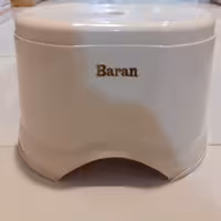 صندلی حمام -برندمعتبرباران -پلاستیکی-مناسب برای حمام تهیه شده از موادنو