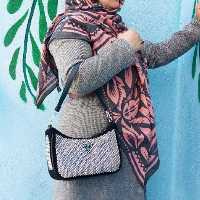 کیف دوشی زنانه نگینی پرادا