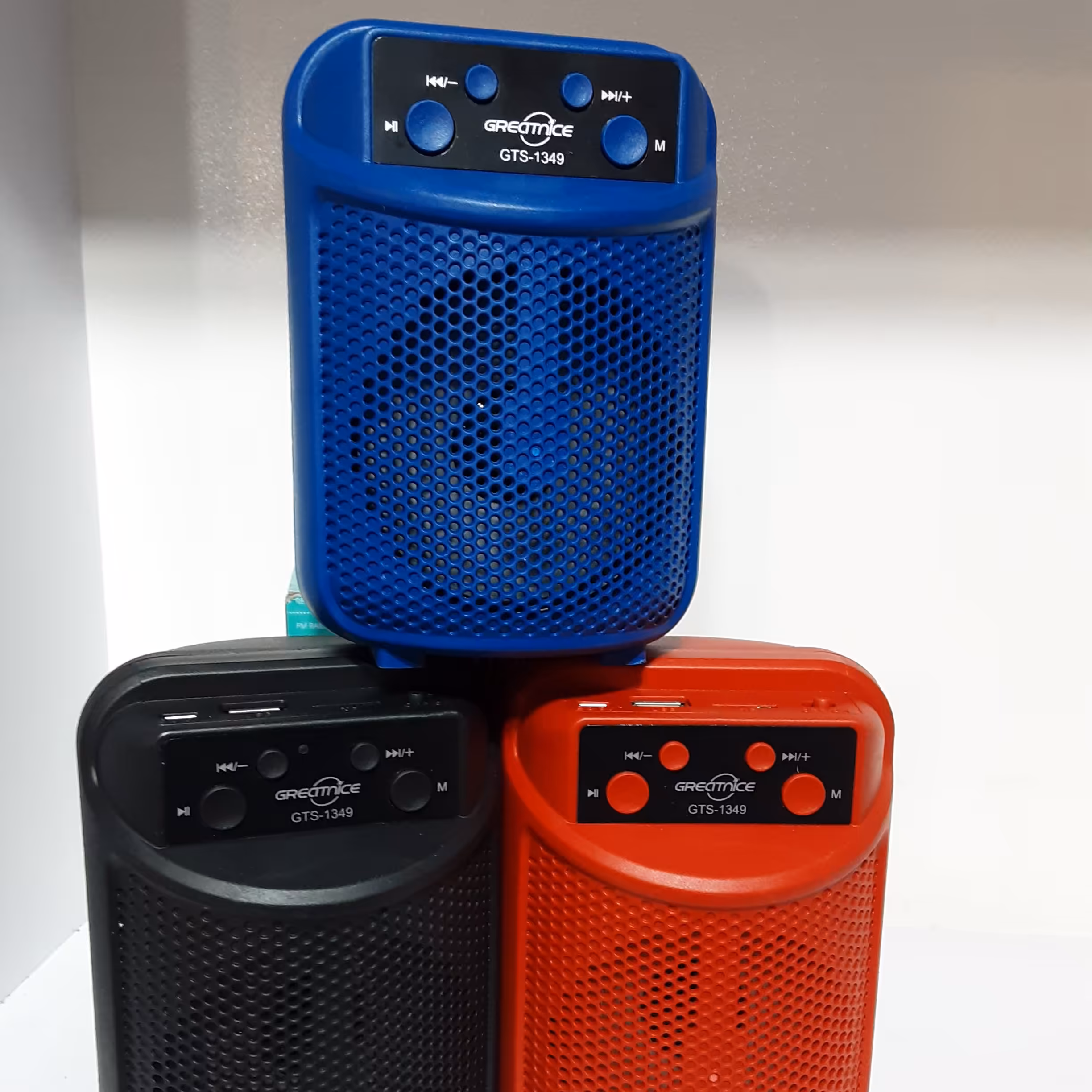 اسپیکر با صدای فوق العاده