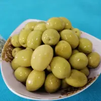 زیتون سوپر ویژه درشت و گوشتی خوشطعم  900 گرم خالص اصیل طارم مامین