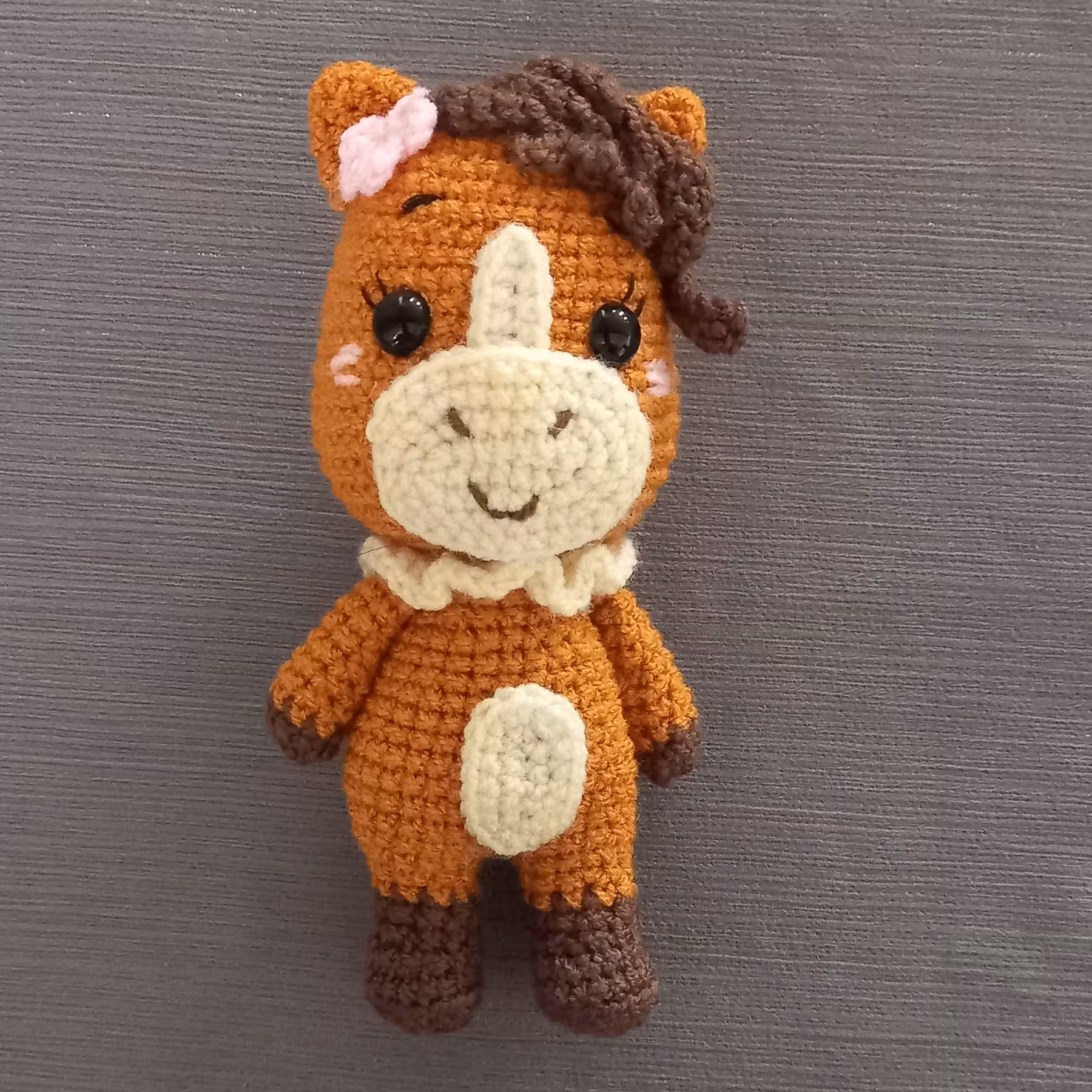 عروسک بافتنی اسب15سانتی بافت بارنگ دلخواه شما