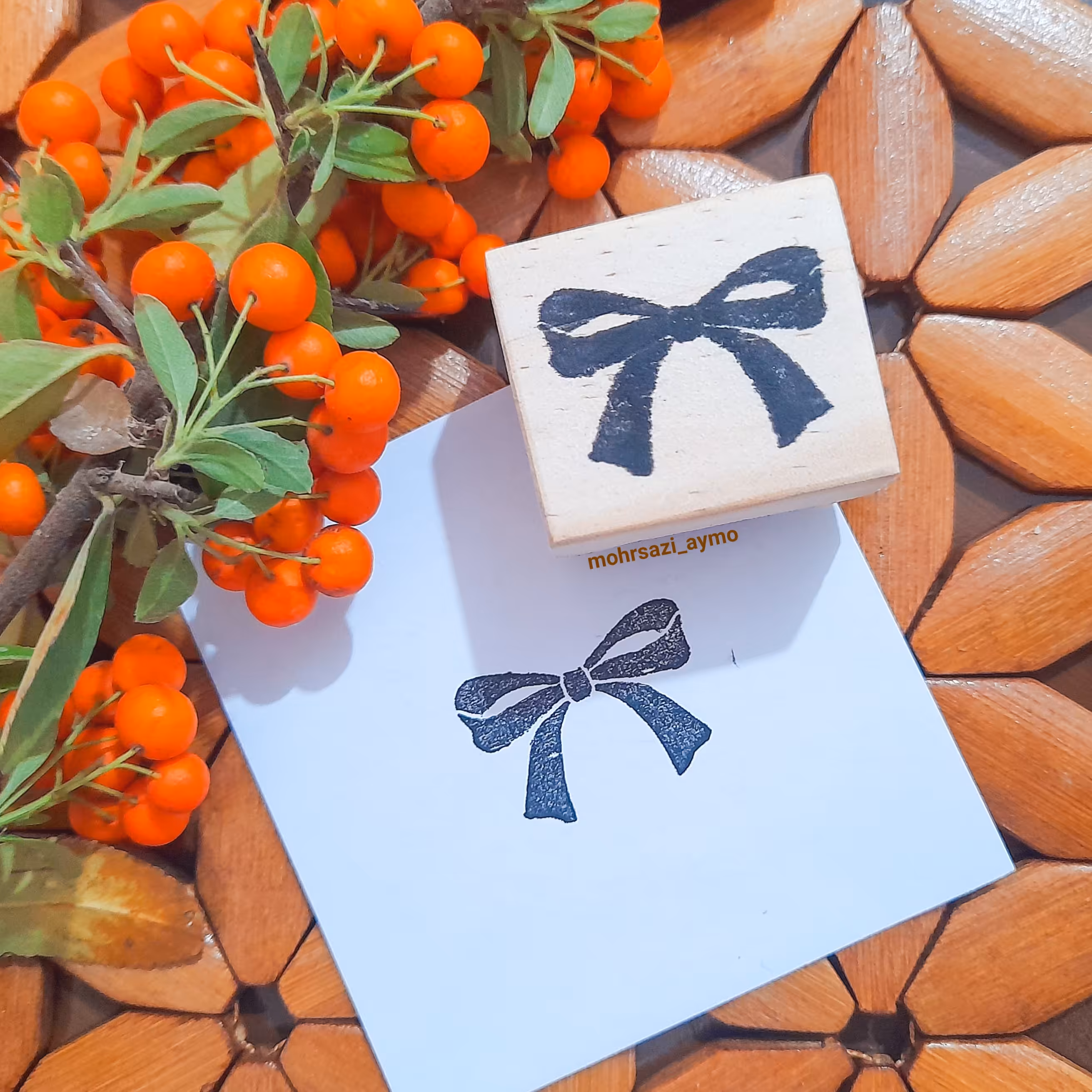 مهر دستساز لینویی طرح پاپیون مناسب دفتر و ساخت گیفت