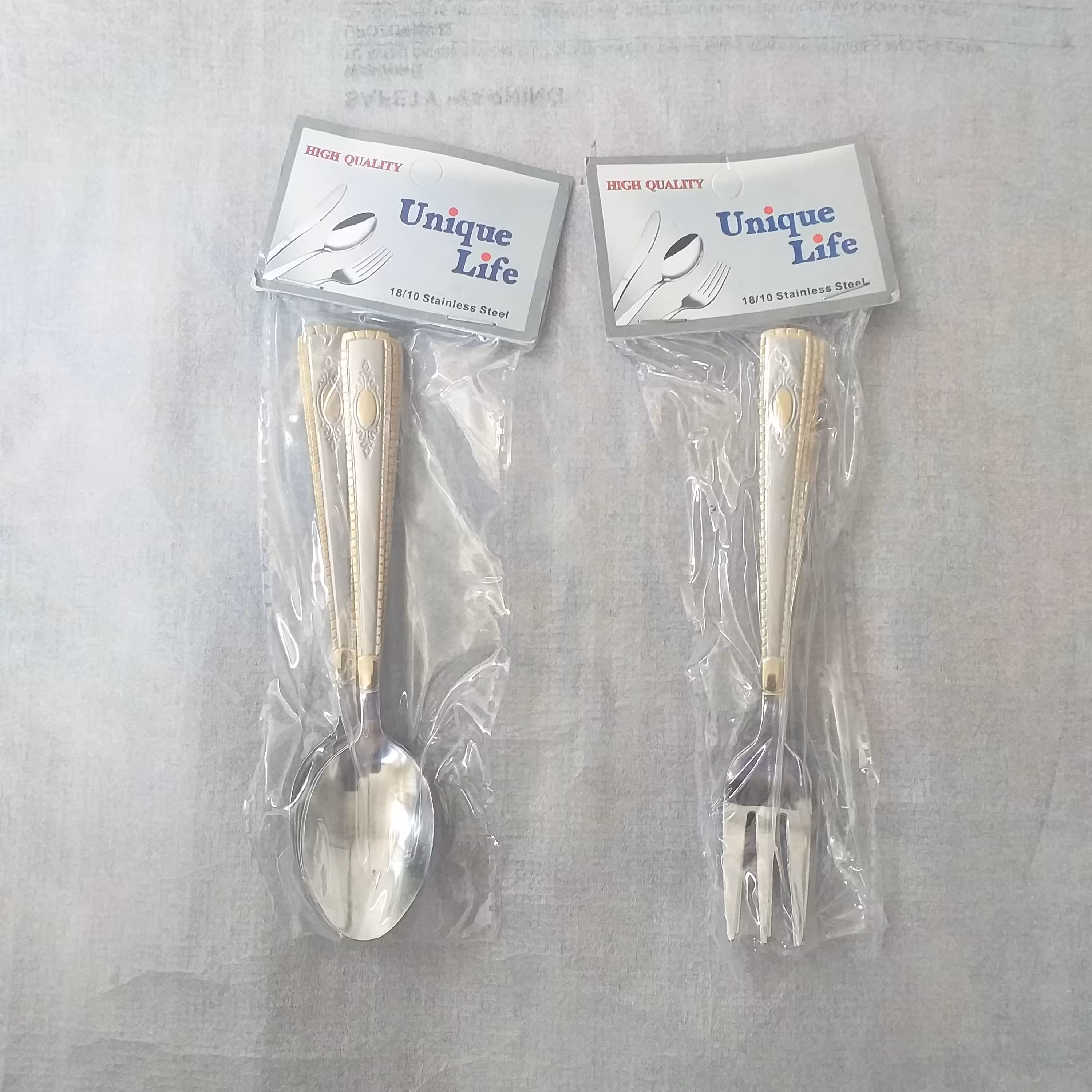 12عددقاشقچی و چنگال کوچک دورطلایی یونیک استیل