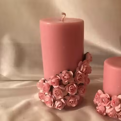🕯🕯شمع های استوانه ای گلبهی  گل دار 🌹🌹🌹