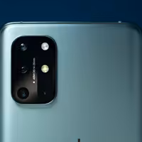 وان پلاس 8T، نمایشگر 120 هرتزی، شارژر65واتی