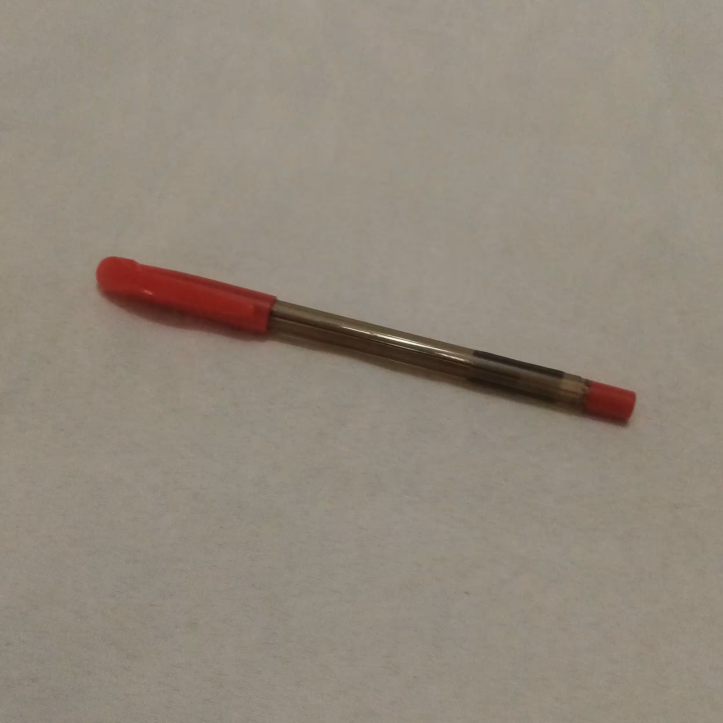 خودکار  7 میل پنتر قرمز