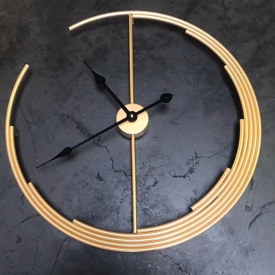 ساعت دیواری مدل ماه