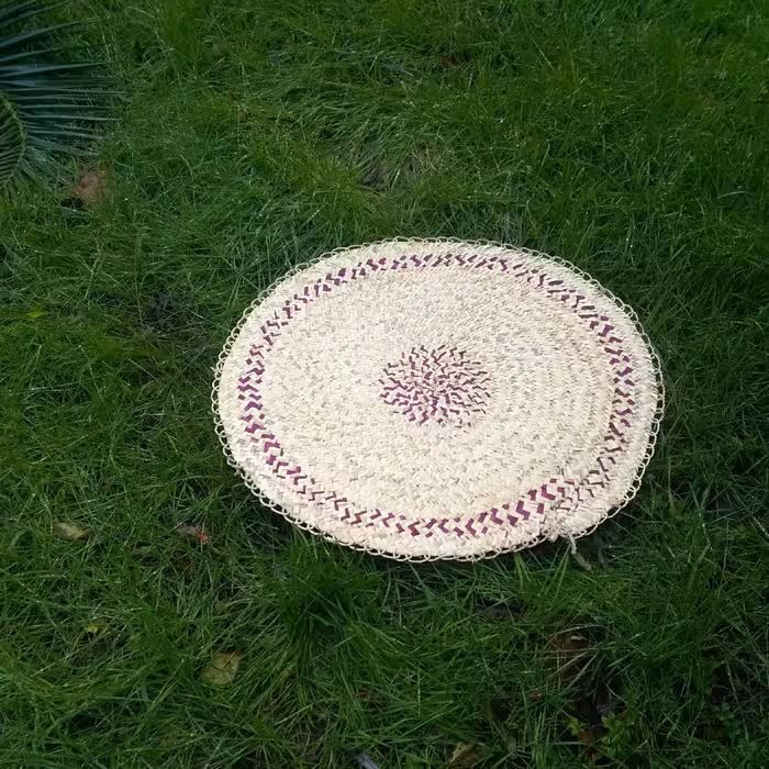 سفره گرد حصیر بافی شده(لی)