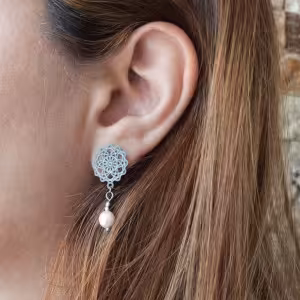 گوشواره ی گیتی