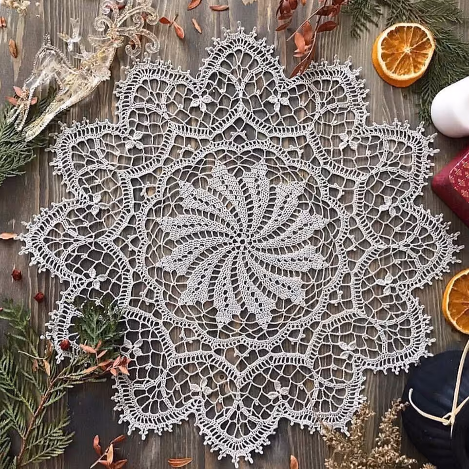 رومیزی قلاببافی دستبافت قطر حدود 60 تا 80