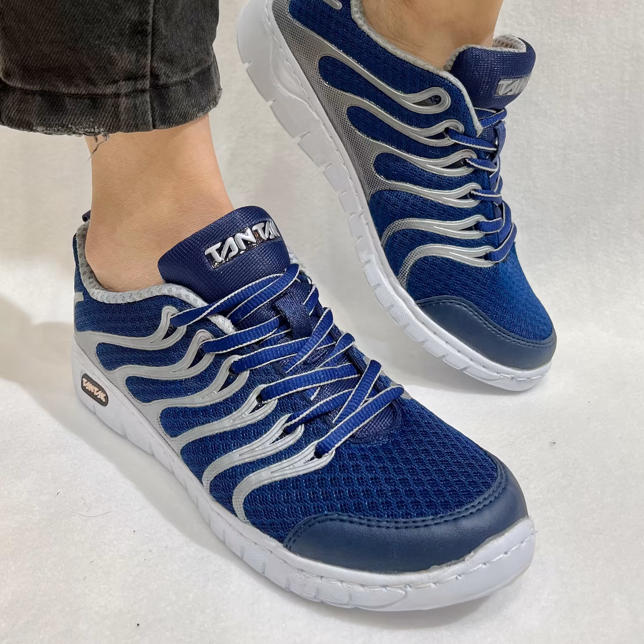 کفش تن تاک مردانه مدل چهارفصل سرمه ای