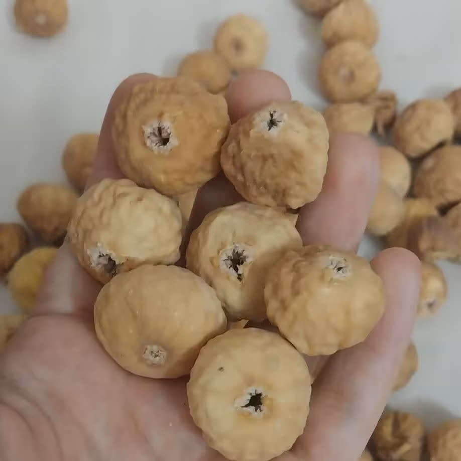 انجیر طلایی رنگ استهبان  با کیفیت و طبیعی یک کیلویی