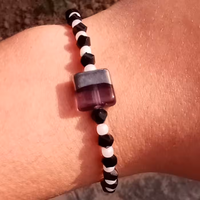 دستبند دخترانه و زنانه مروارید و کریستال  نیل