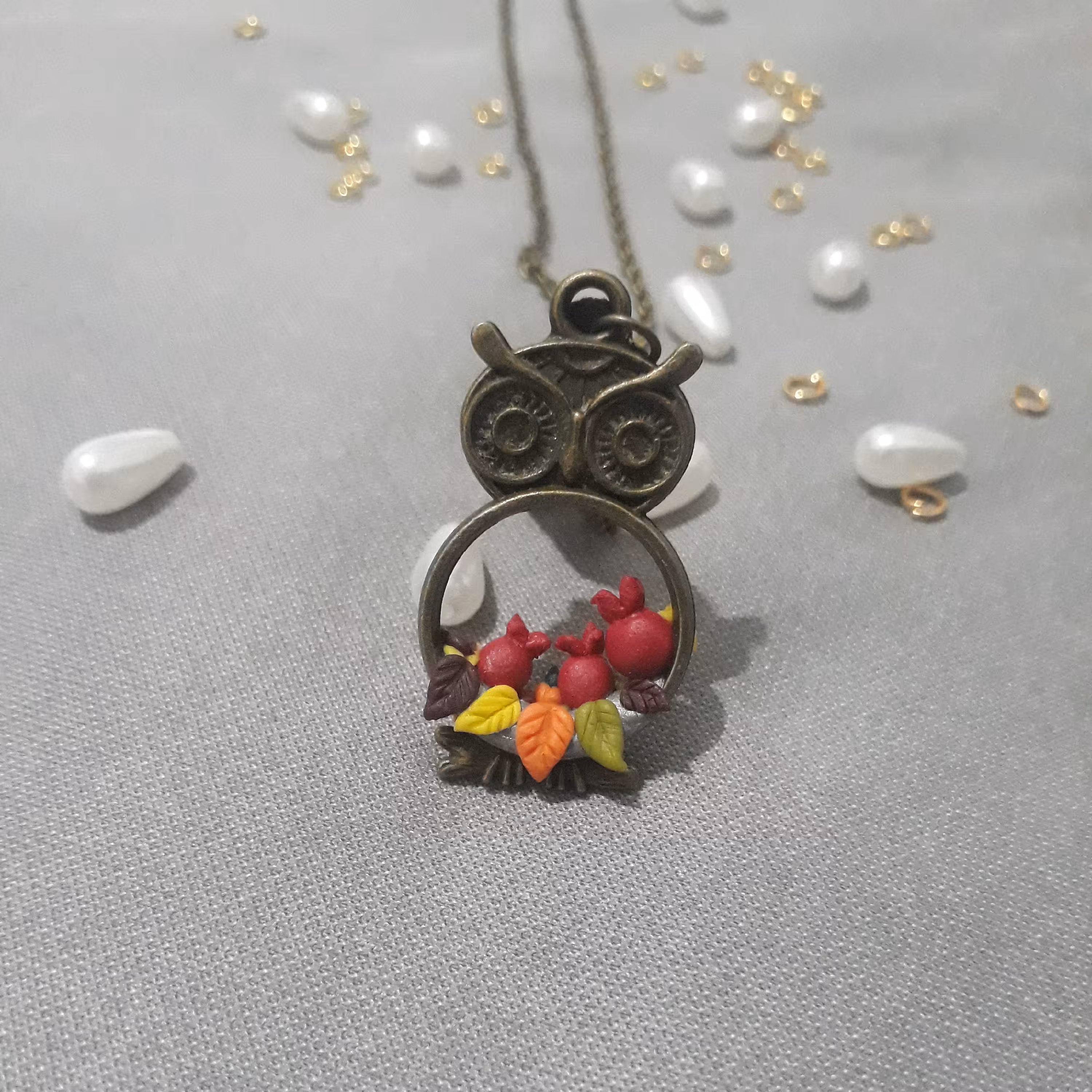 گردنبند انار وجغد مینیاتوری پلیمری دست ساز با تخفیف ویژه یلدا