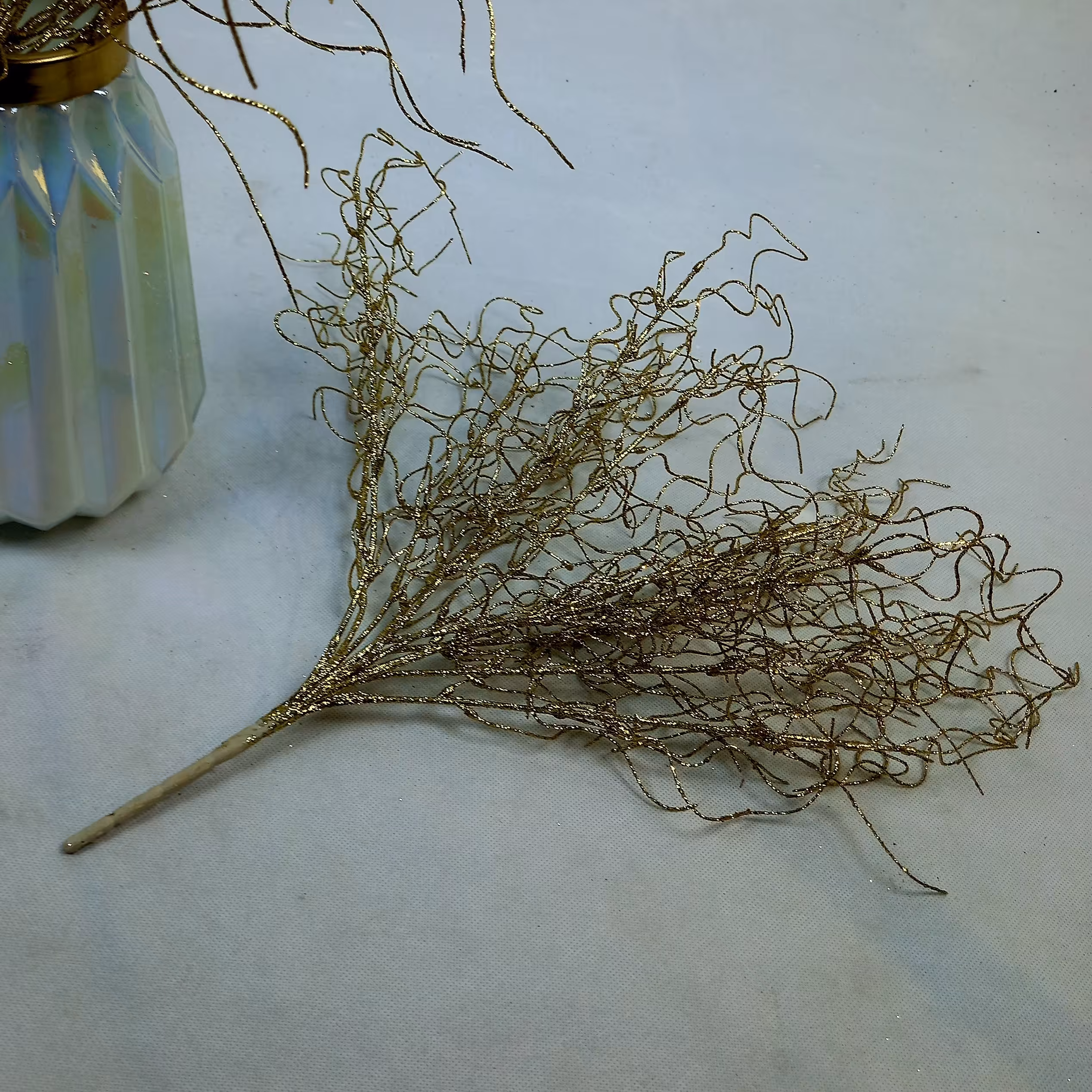 گل مصنوعی بوته ریشه طلایی عالیجناب در ارتفاع 50سانت