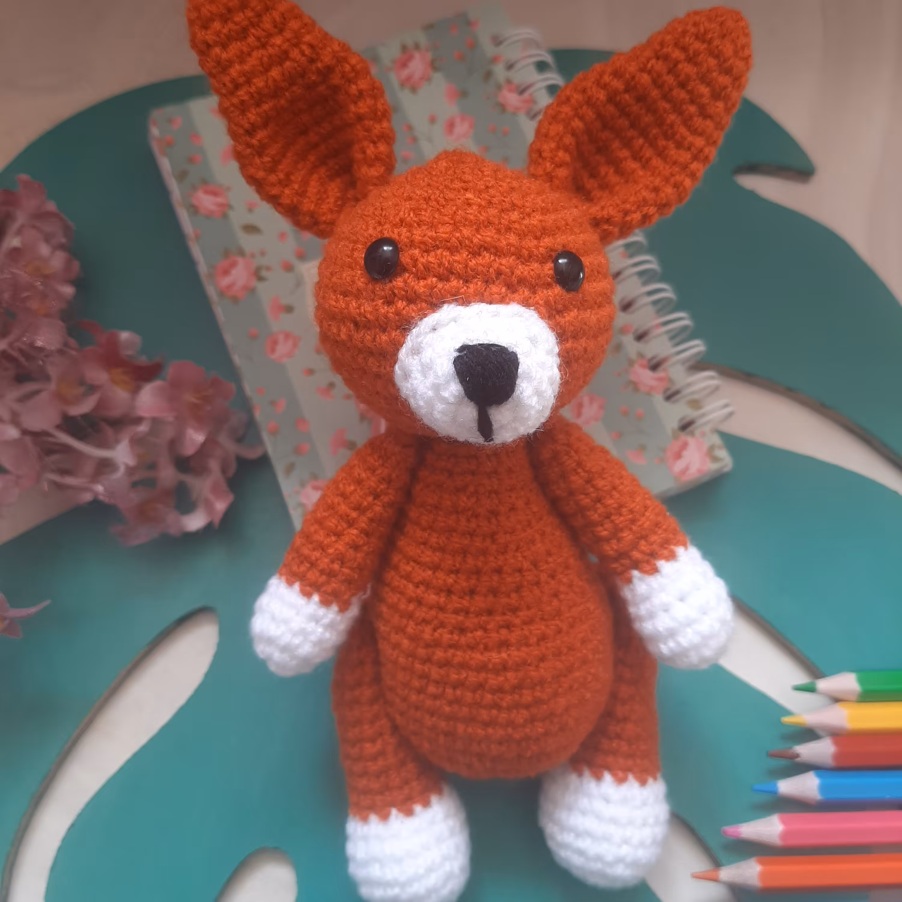 روباه زیبا با بهترین کاموا وبافت زیبا برای سرگرمی وبازی