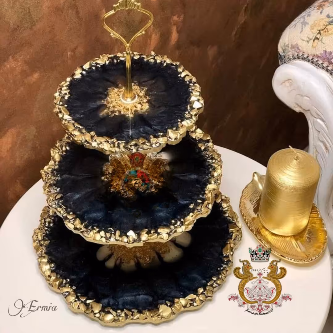 شیرینی خوری
