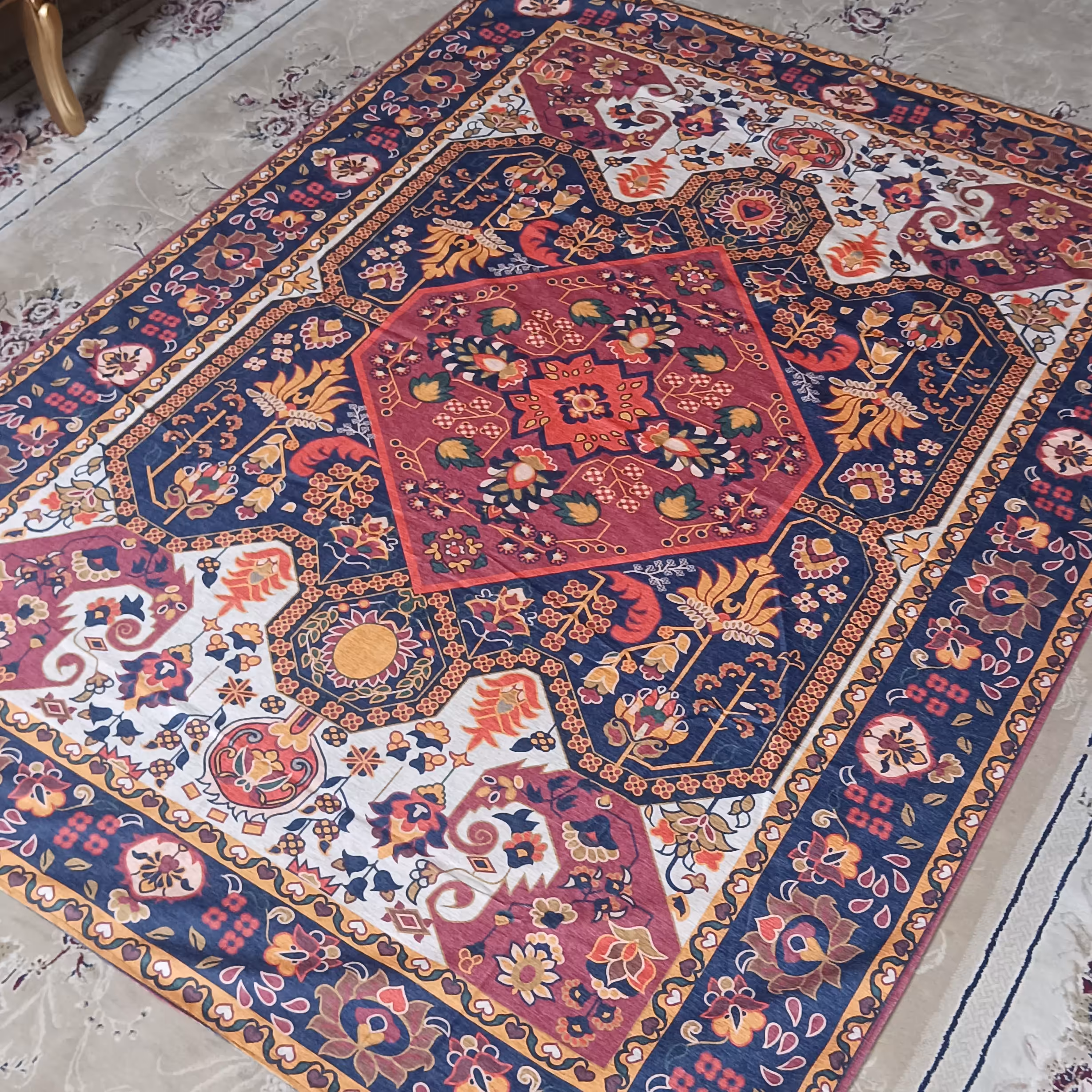 زیرسفره ای.روفرشی.رو میزی بانو سنتی یزد 6 نفره3متری(1.5 در2 متر)