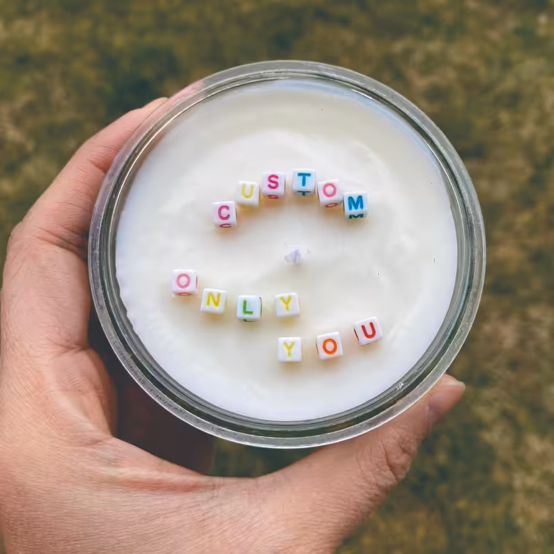 شمع سورپرایز با رایحه و نوشته دلخواه شما 