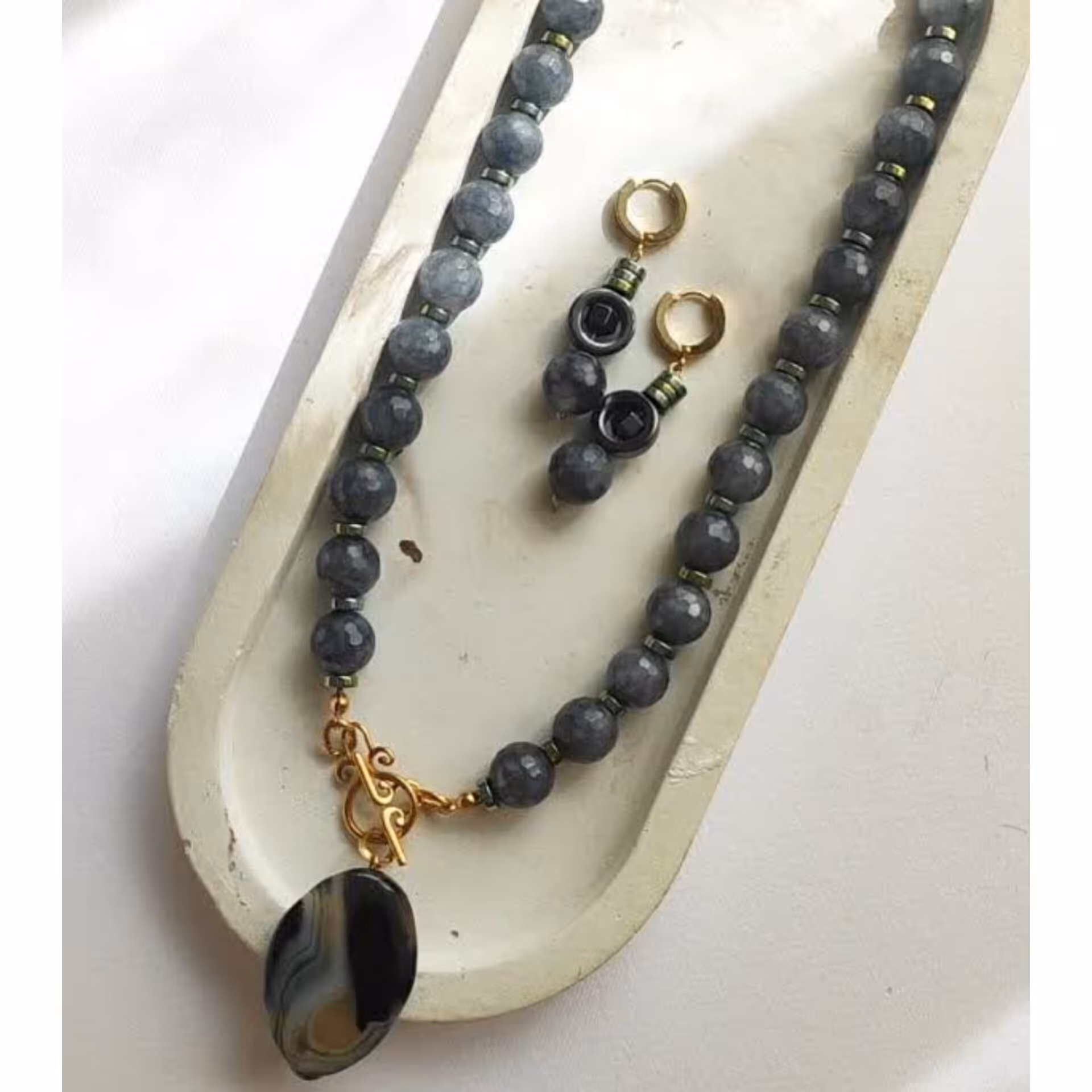 ست عقیقی  با سنگای یشمی