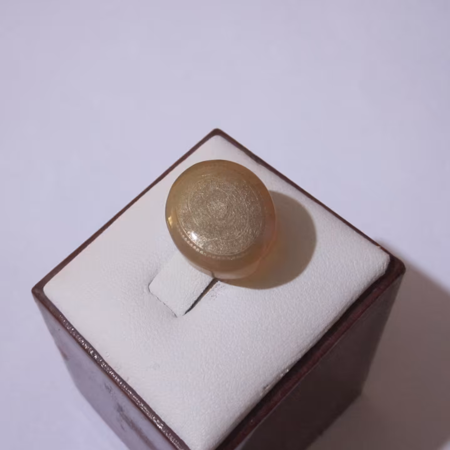 عقیق یمن پرتقالی دارای 16 حرز