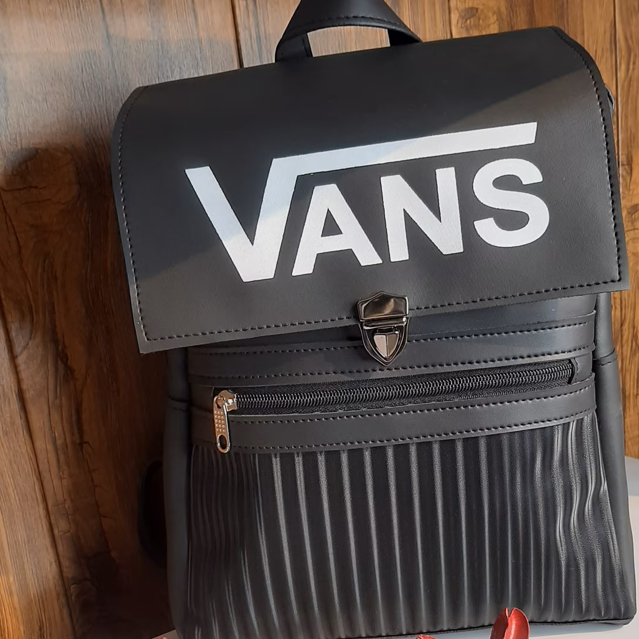 کوله پشتی ونس