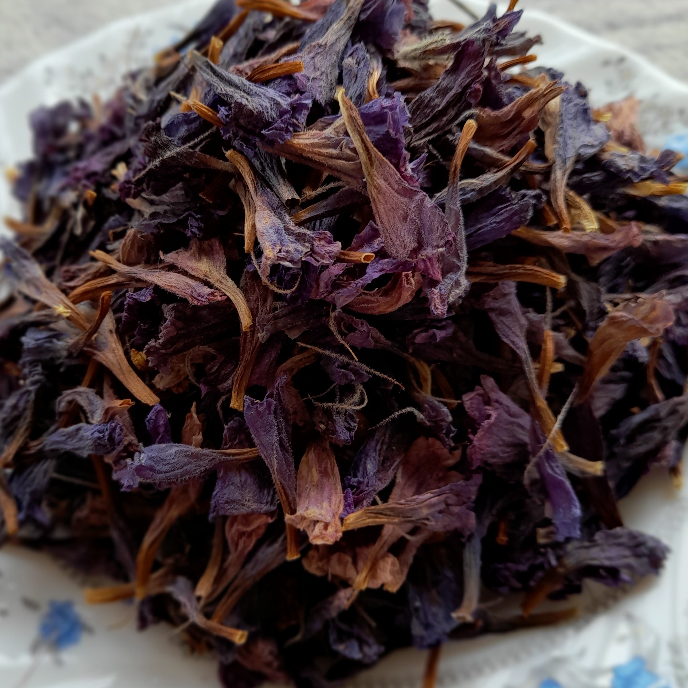 گل گاو زبان اشکورات 100 گرمی