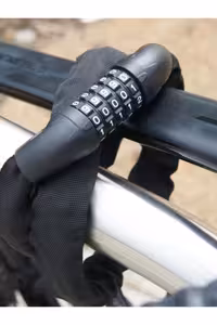 قفل دوچرخه سفید زنجیره ای ضروری 900 میلی متر رمزگذاری شده Ychco6902 یل Yale